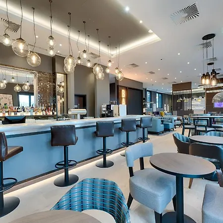 Premier Centre Hotell