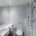 Premier Centre 3*